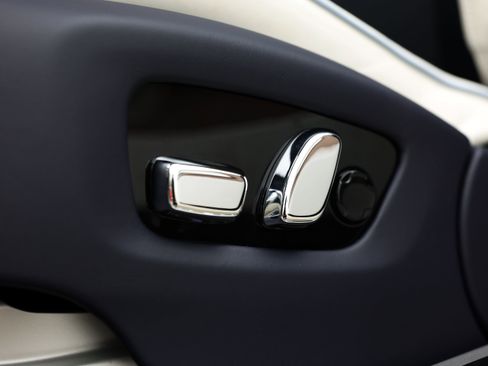 New 2026 Rolls-Royce Spectre image 53