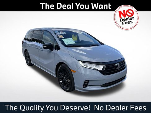 Used 2024 Honda Odyssey Sport image 1