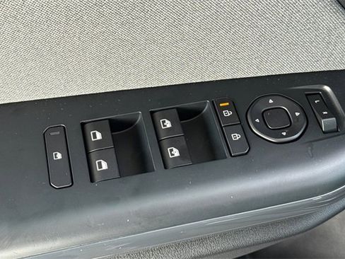 New 2025 Kia K4 EX image 13