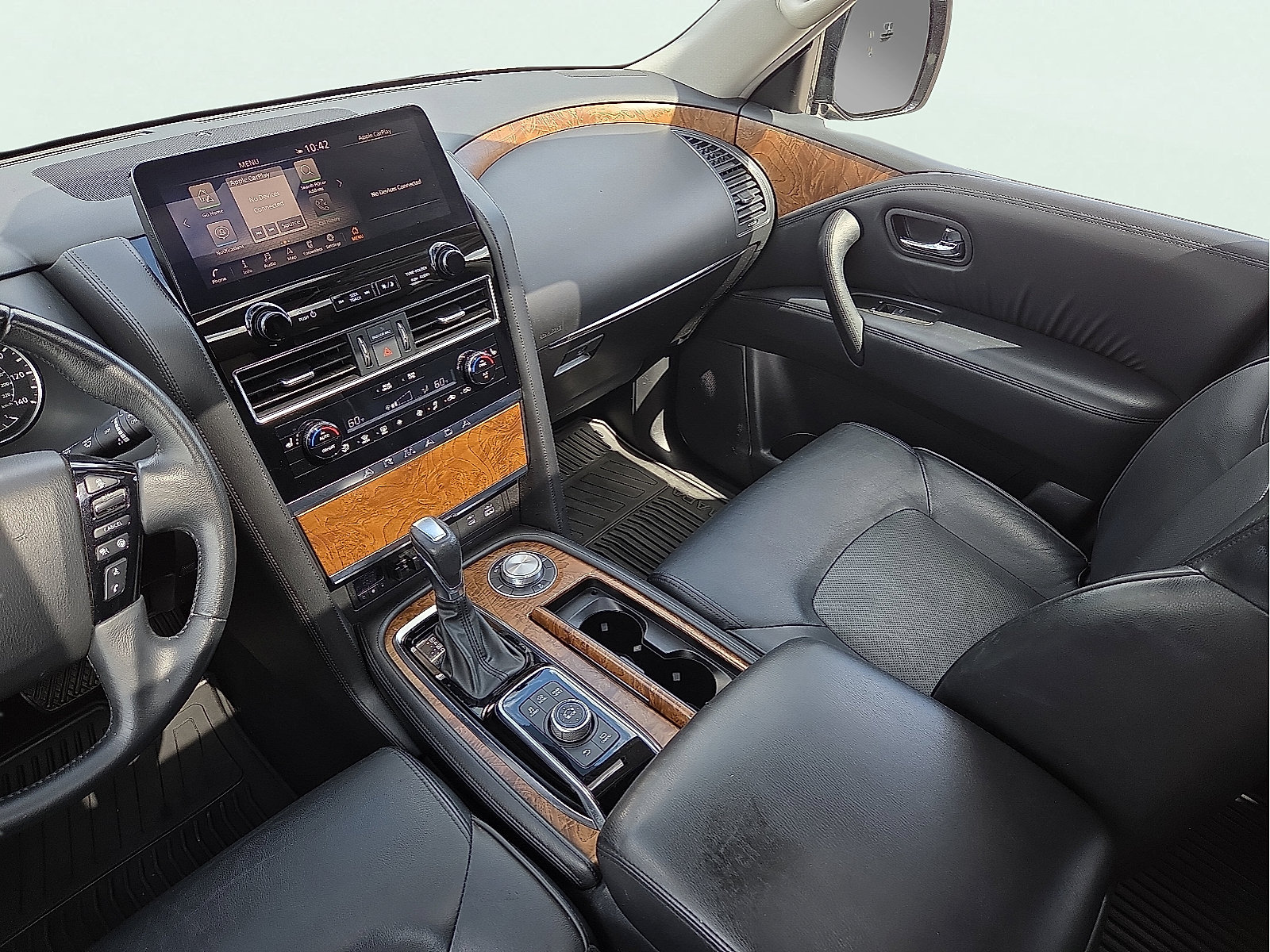 Used 2022 Nissan Armada SL w/ Captain's Chairs Package AWD/4WD image 13