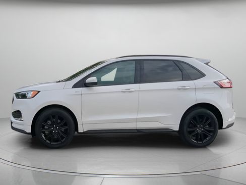 Certified 2022 Ford Edge ST-Line AWD/4WD image 16