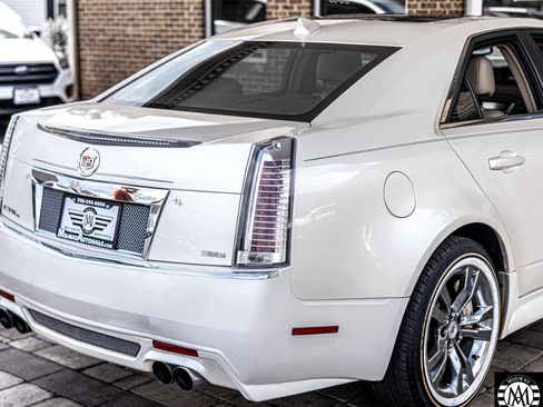 Used 2011 Cadillac CTS Performance image 13