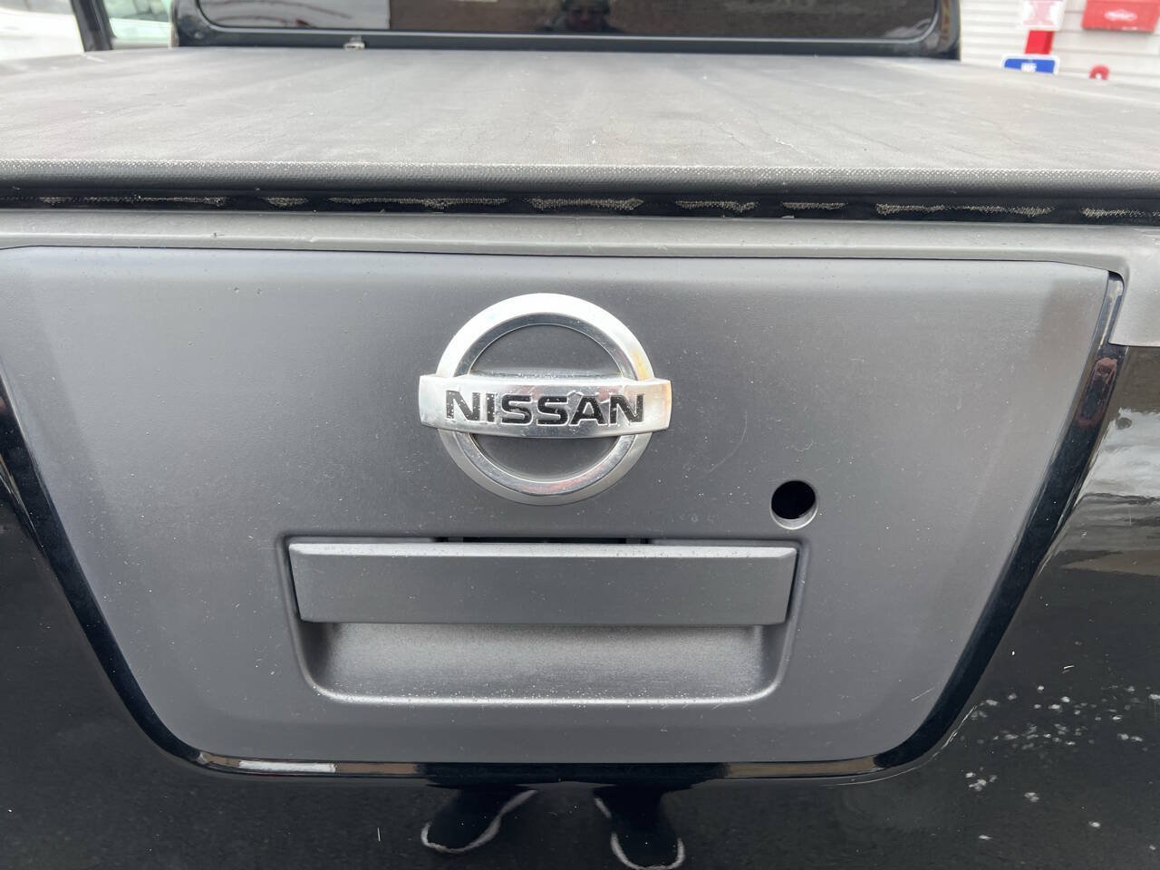 Used 2010 Nissan Frontier SE AWD/4WD image 28