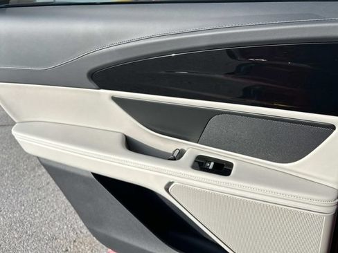 New 2026 Lincoln Nautilus Premier w/ Jet Appearance Package AWD/4WD image 14