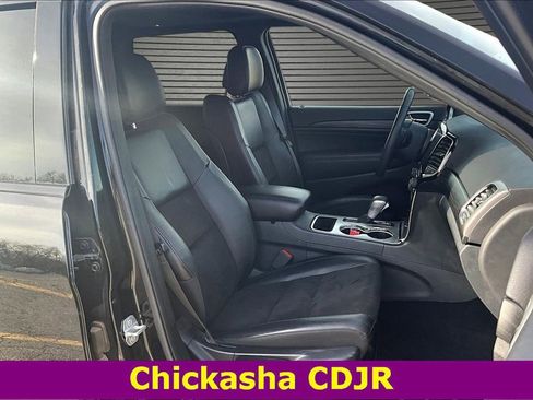Used 2019 Jeep Grand Cherokee Altitude image 28
