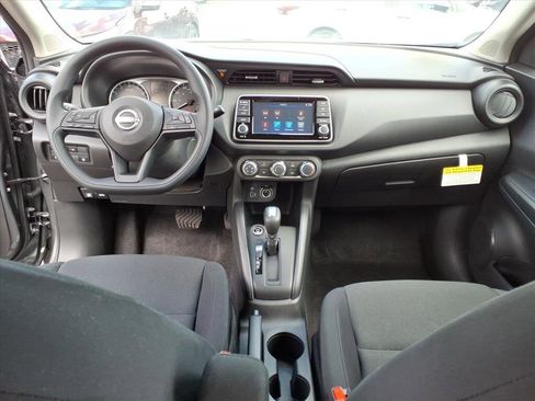 Used 2025 Nissan Kicks Play S image 7