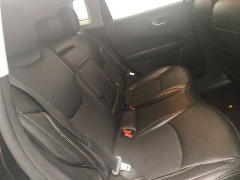 Used 2020 Jeep Compass Latitude w/ Popular Equipment Group AWD/4WD image 19
