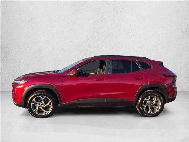 Used 2025 Chevrolet Trax LT w/ LT Convenience Package FWD image 8