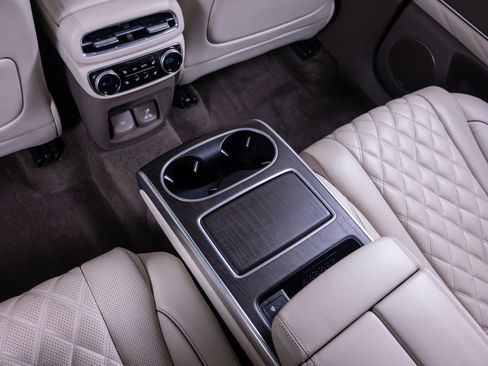 Used 2024 Genesis GV80 3.5T Prestige Signature image 18