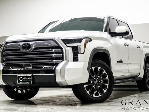 Used 2025 Toyota Tundra Limited AWD/4WD image 1