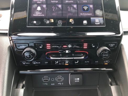 New 2025 Jeep Grand Cherokee Altitude image 31