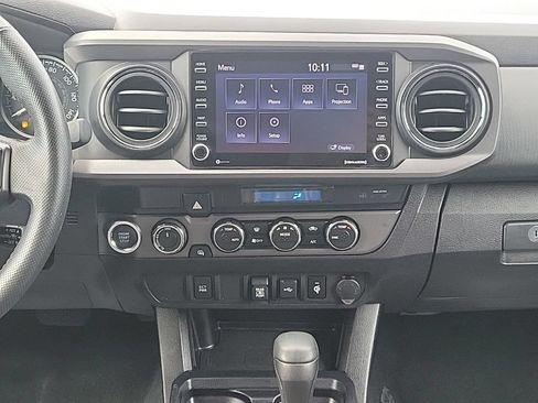 Used 2021 Toyota Tacoma TRD Off-Road AWD/4WD image 20