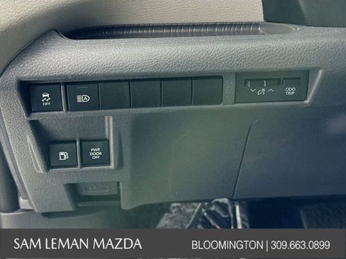 Used 2021 Toyota Sienna XLE w/ XLE Plus Package image 10