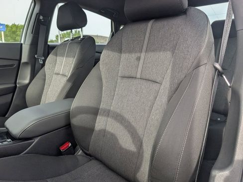 Used 2025 Honda Accord Sport image 12