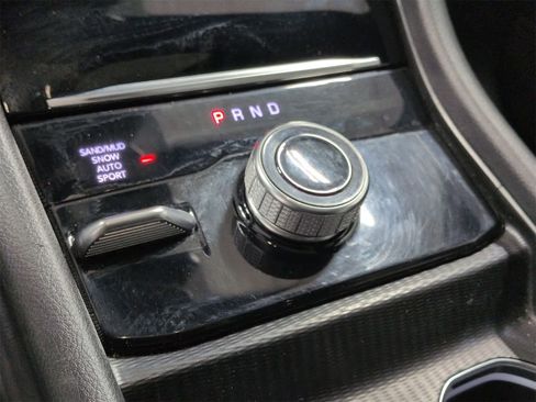 Used 2024 Jeep Grand Cherokee L Limited w/ Luxury Tech Group II image 35