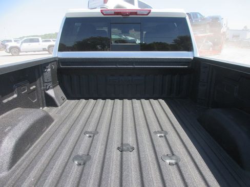 New 2026 GMC Sierra 2500 Denali w/ Denali Reserve Package AWD/4WD image 7