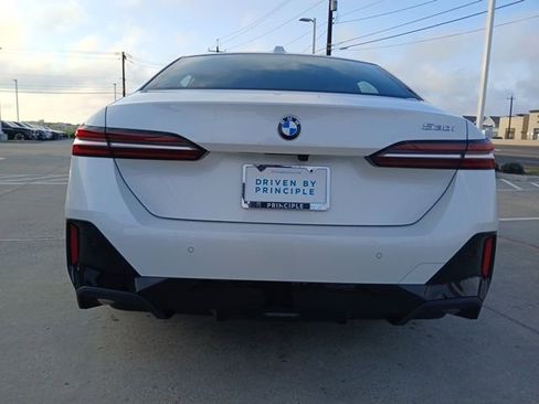 New 2025 BMW 530i 530i Retired Loaner w/ M Sport Package image 8