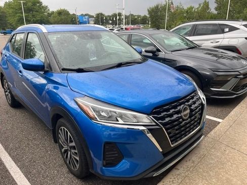 Used 2022 Nissan Kicks SV FWD image 6