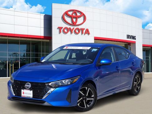 Used 2024 Nissan Sentra SV image 1