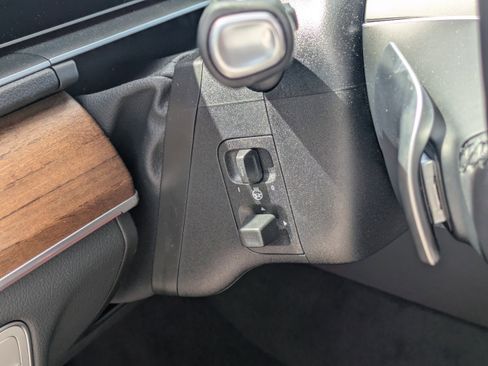 Certified 2025 Mercedes-Benz GLE 450e 4MATIC image 25