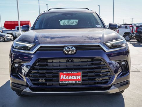 New 2026 Toyota Grand Highlander Limited image 2