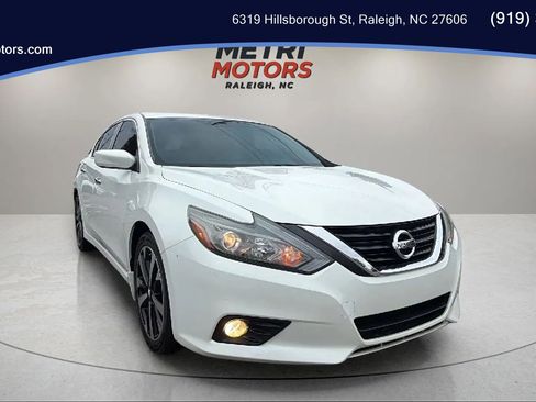 Used 2018 Nissan Altima 2.5 SR image 1