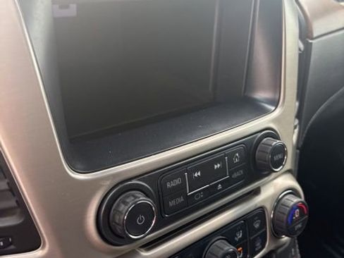 Used 2018 GMC Yukon XL Denali w/ Open Road Package AWD/4WD image 23