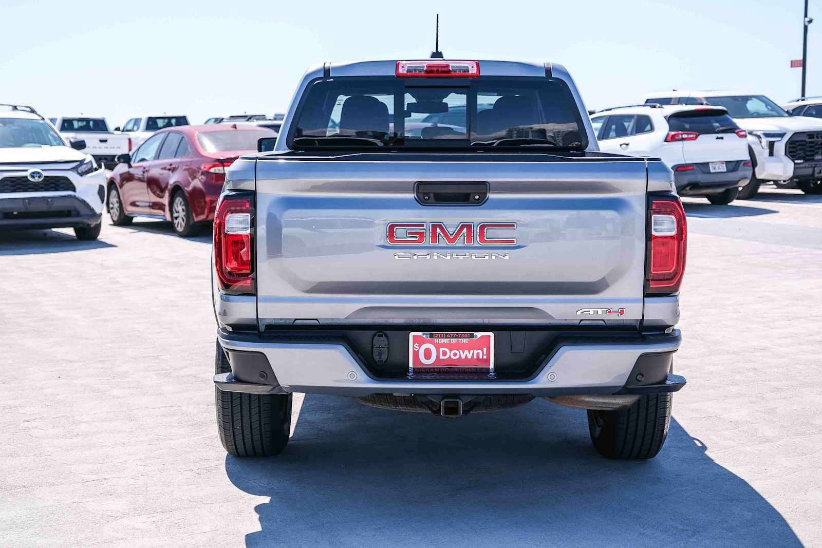 Used 2023 GMC Canyon AT4 w/ Technology Package AWD/4WD image 5
