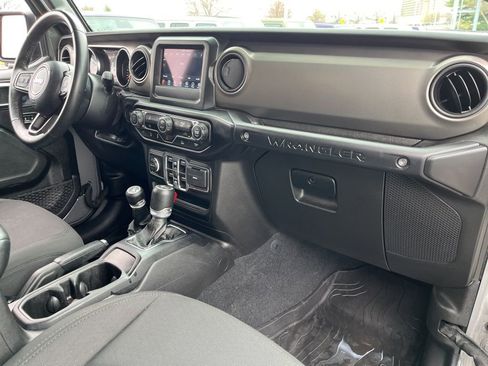 Used 2022 Jeep Wrangler Unlimited Willys image 38