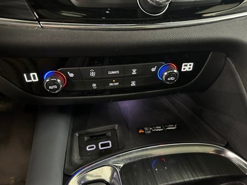 Certified 2024 Buick Enclave Essence w/ Experience Buick Package image 17