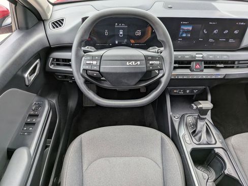 Certified 2025 Kia K4 FWD image 15