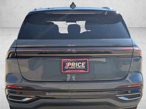 Used 2025 Lincoln Nautilus Reserve image 7