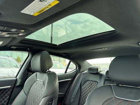 Used 2025 Genesis G70 3.3T Advanced w/ Sport Prestige Package image 19