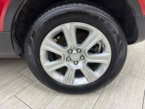 Used 2018 Land Rover Range Rover Evoque SE AWD/4WD image 30