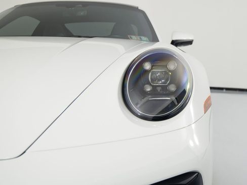 Certified 2022 Porsche 911 Carrera 4 AWD/4WD image 41
