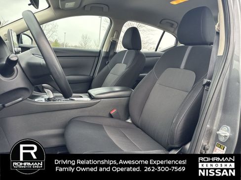 Used 2024 Nissan Sentra SV image 11