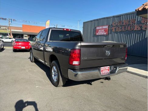 Used 2021 RAM 1500 Classic SLT RWD image 12