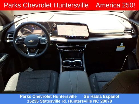 New 2026 Chevrolet Traverse LT w/ Driver Confidence Package FWD image 24