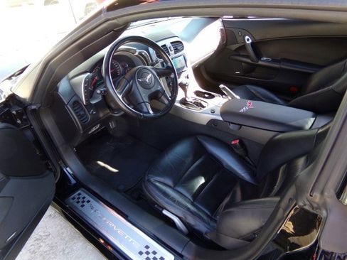 Used 2005 Chevrolet Corvette 1SB Z51 Coupe w/ Preferred Equipment Group image 29