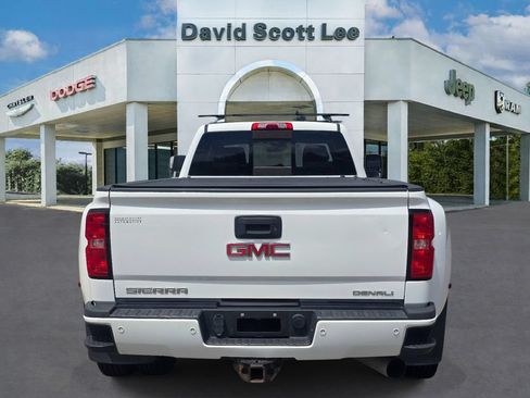 Used 2015 GMC Sierra 3500 Denali w/ Duramax Plus Package AWD/4WD image 7