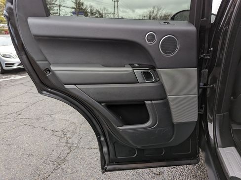 Used 2017 Land Rover Range Rover Sport Supercharged image 38