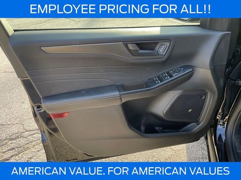 New 2026 Ford Escape Active w/ Cold Weather Package AWD/4WD image 16