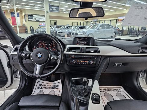 Used 2015 BMW 320i Sedan image 26