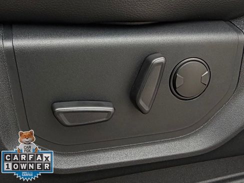 Used 2020 Ford F150 Lariat image 6