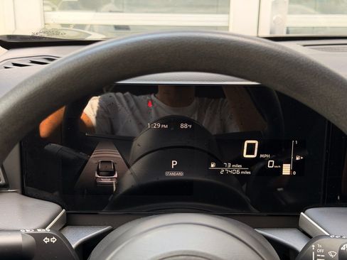 Used 2025 Nissan Kicks S AWD/4WD image 32