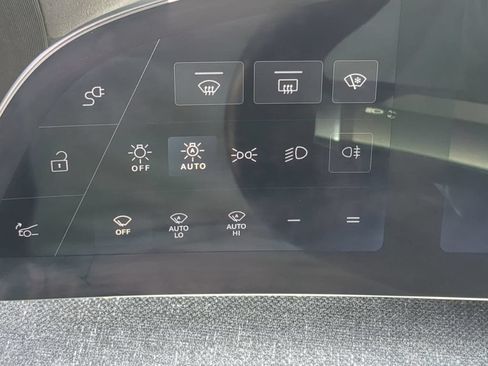 Used 2024 Lucid Air Pure RWD image 28