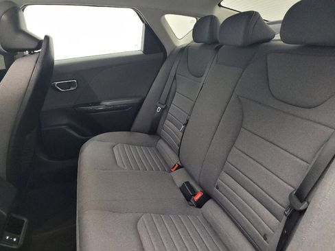 Used 2025 Kia K4 EX image 18