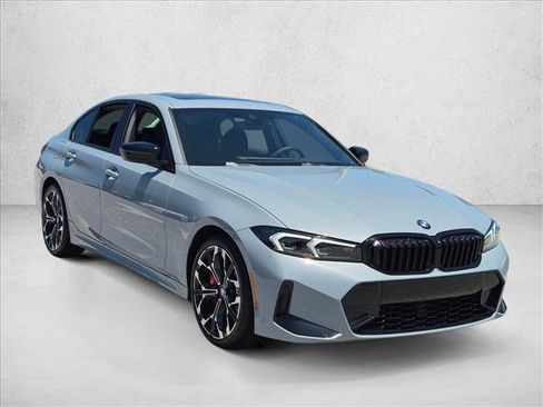 Used 2026 BMW 330i Sedan w/ M Sport Package RWD image 6