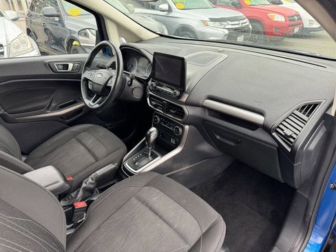 Used 2018 Ford EcoSport SE w/ SE Convenience Package image 16