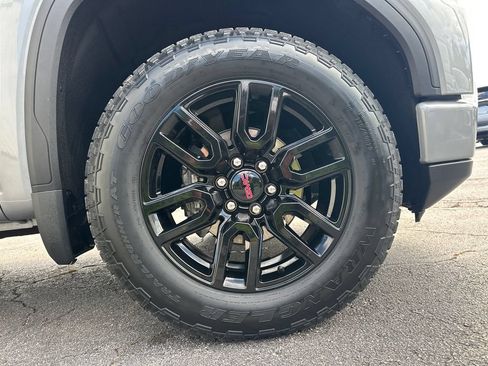 Used 2024 GMC Sierra 1500 Elevation AWD/4WD image 13